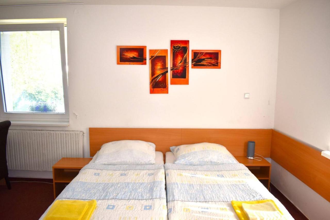 Penzion Era Zlín Exterior foto